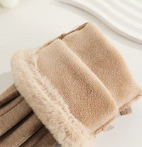 Women's plush gloves