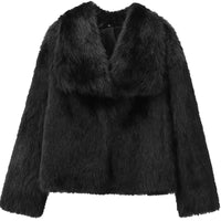 Women's faux fur coat with large lapel