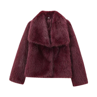 Women's faux fur coat with large lapel